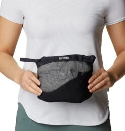 Columbia Women's Pouring Adventure™ II Jacket Black -underwear Zone 1760071 012 a5