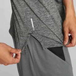 Puma Men's Favourite Heather Cat Training T-Shirt Black Heather 11 Puma Men's Favourite Heather Cat Training T-Shirt Black Heather -underwear Zone 522352 01 mod04