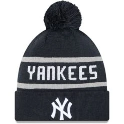 New Era New York Yankees Black Stripe Cuff Bobble Hat
