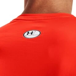 Under Armour Men's HeatGear® Armour Fitted T-Shirt Phoenix Fire / Black -underwear Zone s7.v5 1361683 296 collar
