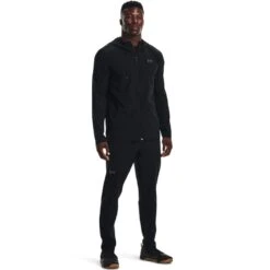 Under Armour Men's Woven Perforated Windbreaker Black / Pitch Gray -underwear Zone s7.v5 1370499 001 fsf 1